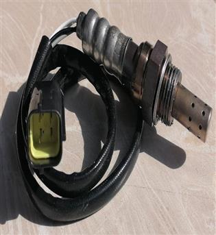 سنسور اکسیژن زیمنس متوسط پراید 405 سیم و سوکت مشکی 50 سانتی تتراد(901) 